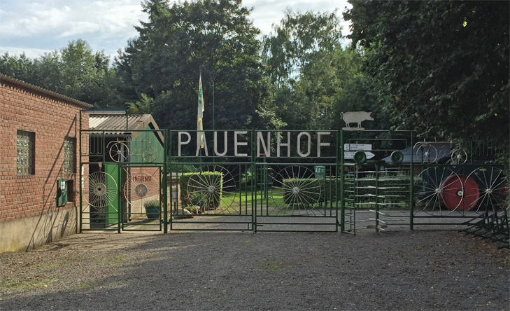 Foto: Eingangsbereich der Freizeitanlage Pauenhof